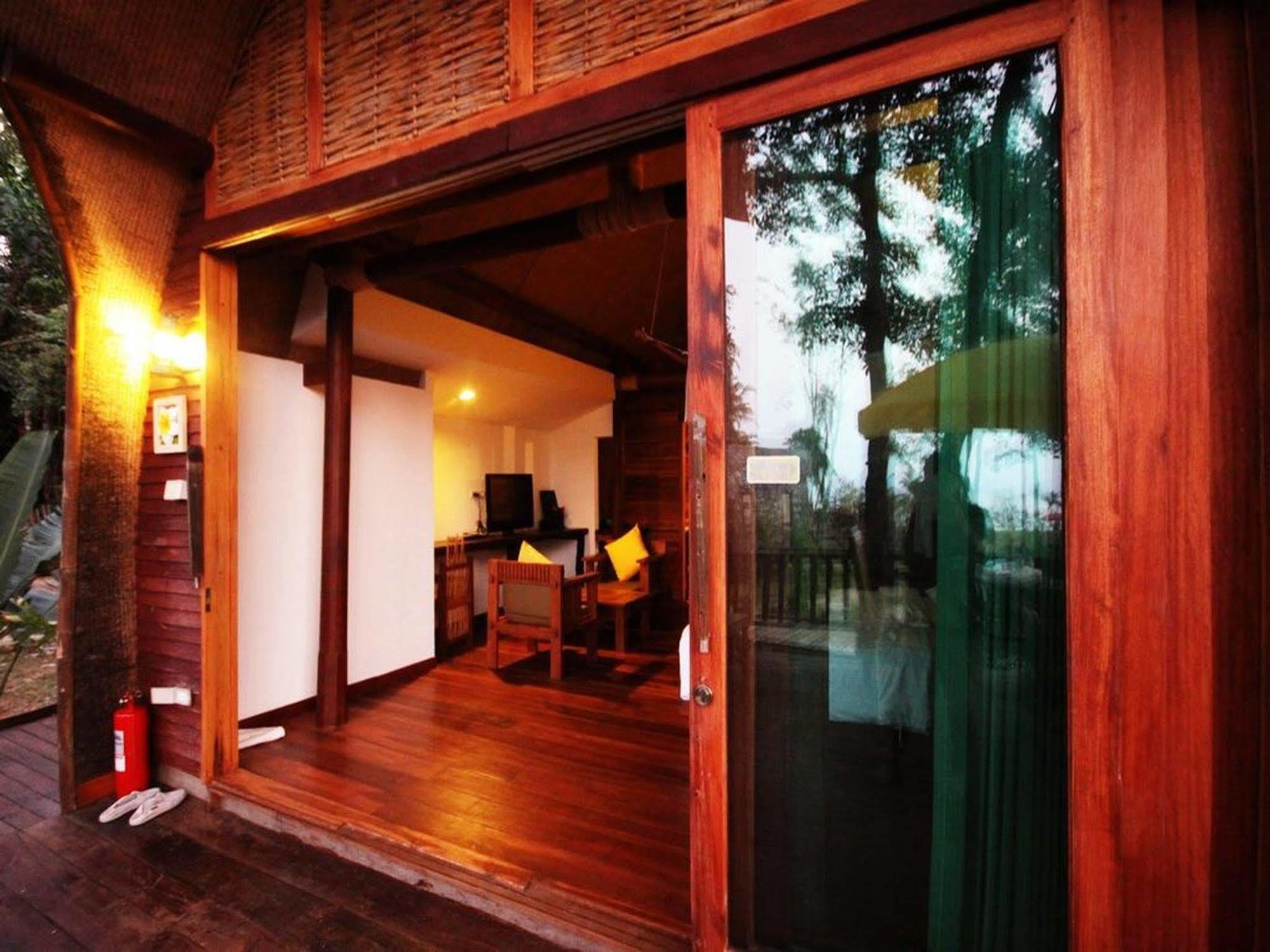 The Cinnamon & Saphansufan Resort Kohmak Koh Mak Exterior foto